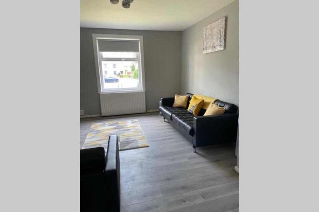 Beautiful Two Bedroom Flat By The Loch Balloch Extérieur photo